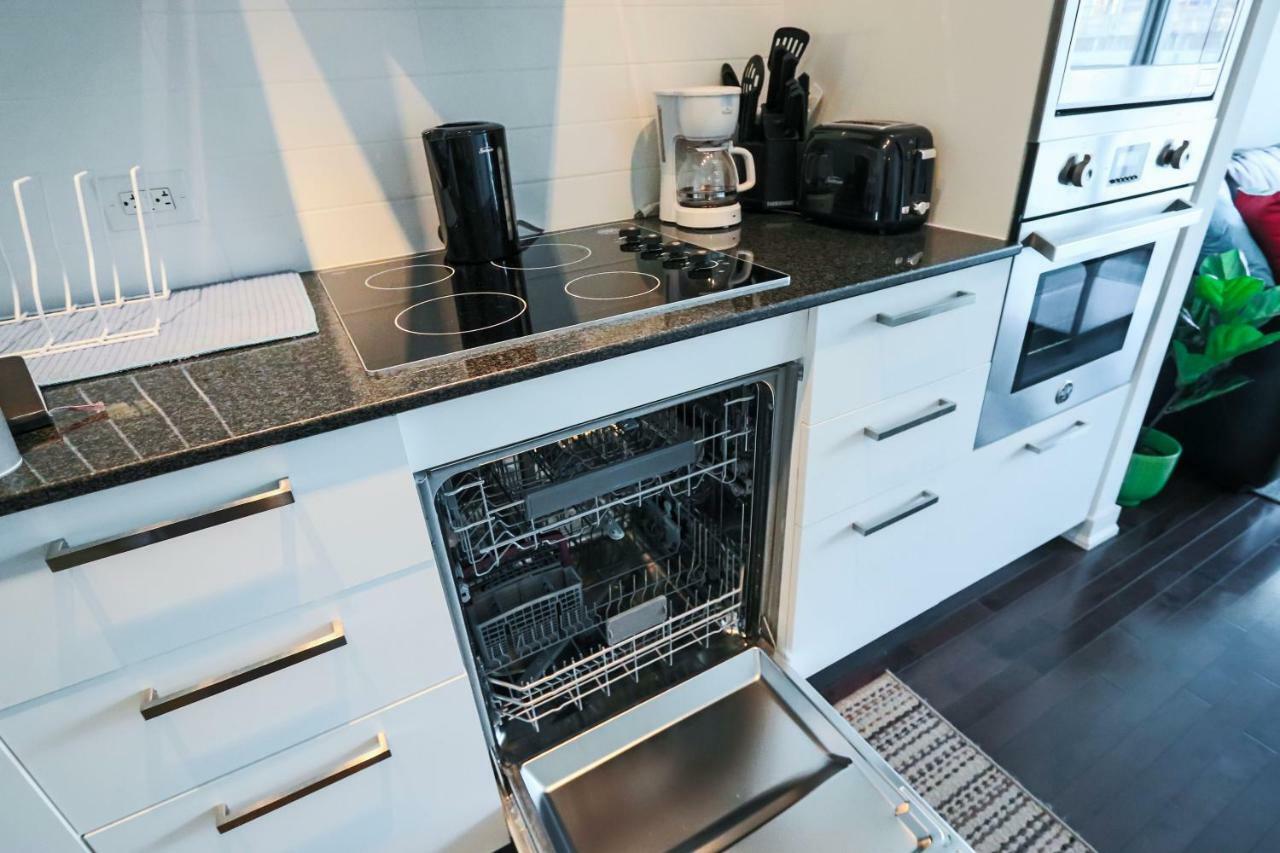 Micasa Suites - Modern Executive Condo Toronto Ngoại thất bức ảnh