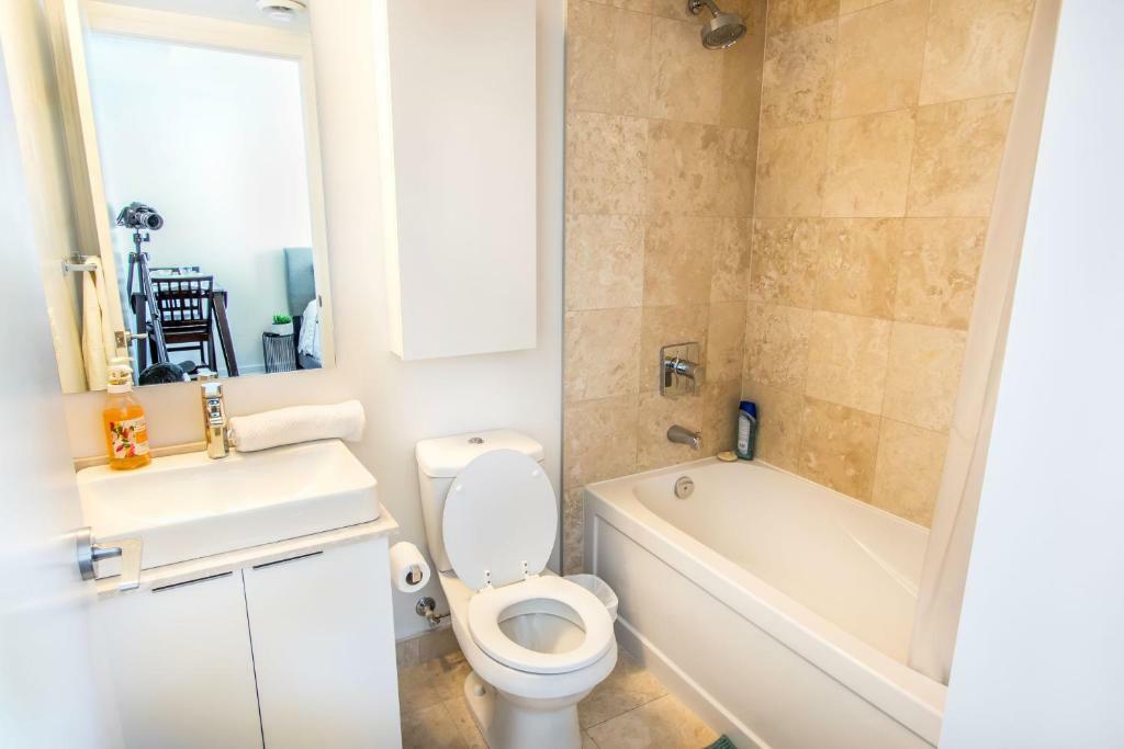 Micasa Suites - Modern Executive Condo Toronto Ngoại thất bức ảnh